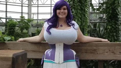 gif hot|Big Tits GIF: 60+ Hottest Big Boobs Gifs on the Internet